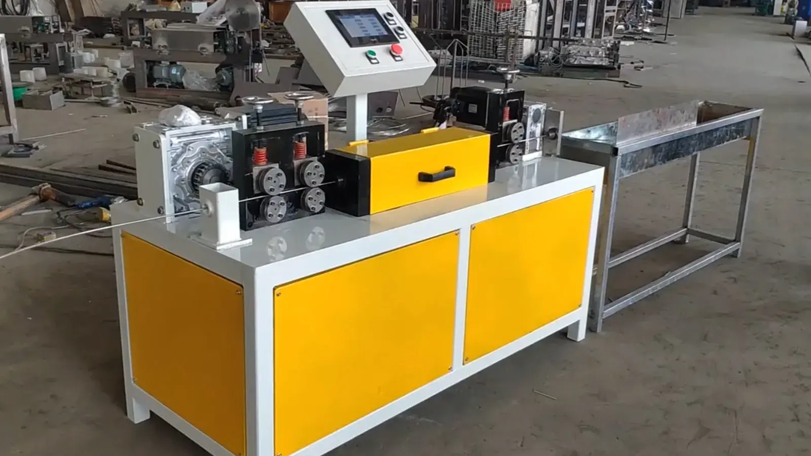 Automatic wire straightening cutter machine