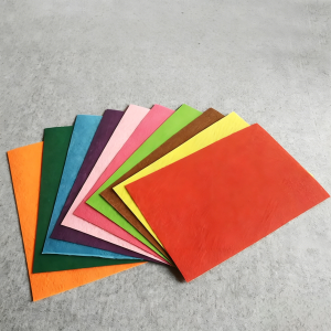 Colored felt non-woven fabric pieces