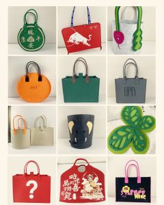 Large capacity thickened felt tote bag